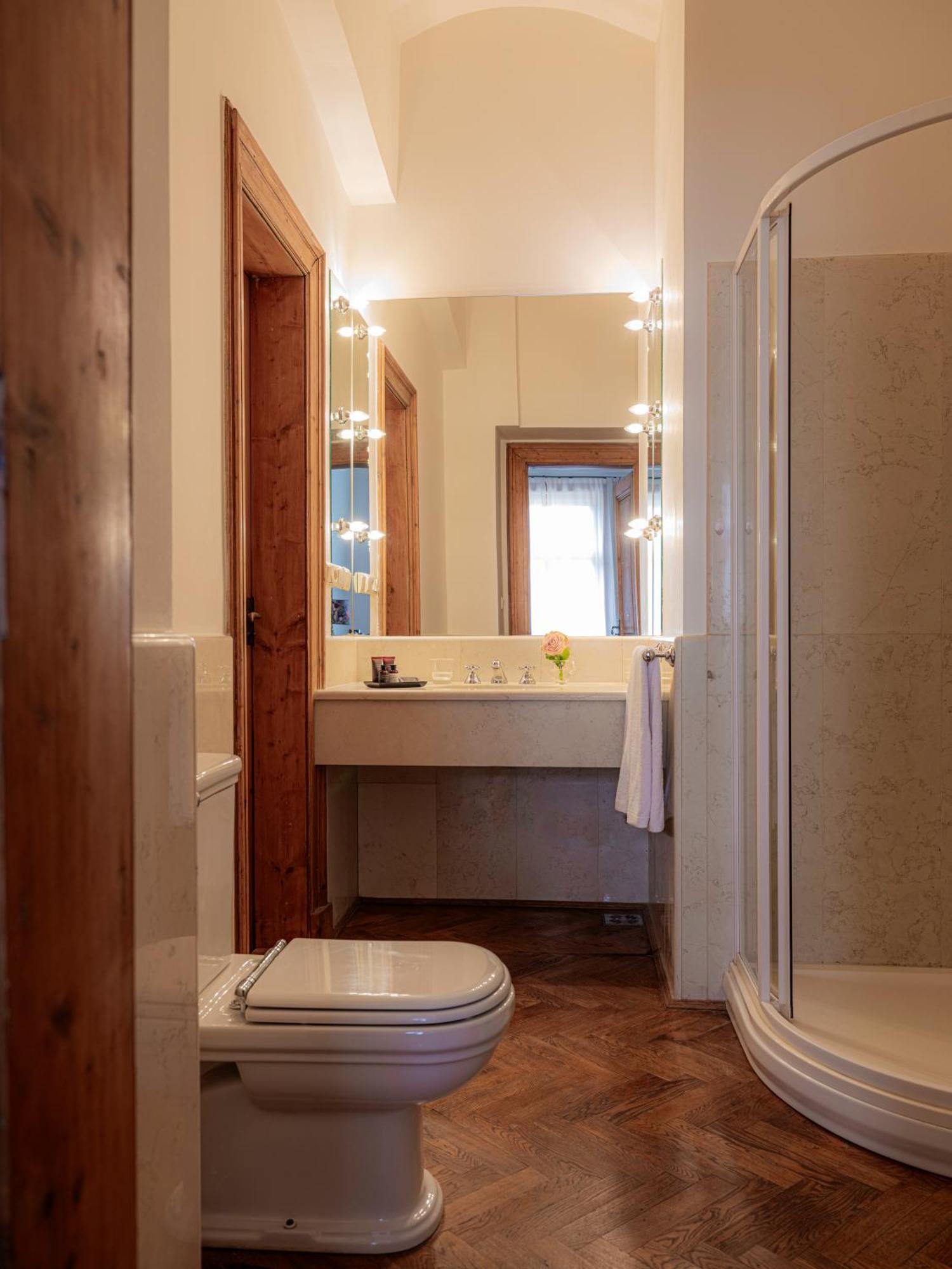 Luxury Palais Des Arts Praga